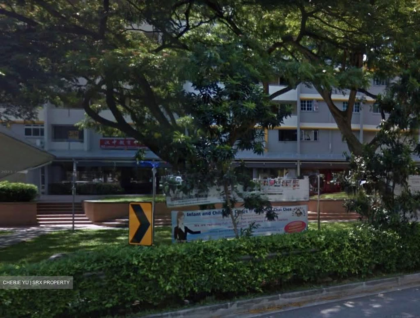 Bedok Town Centre (D16), Shop House #568038661